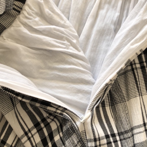 Spaghetti Strap Cut Out Checked Midi Dress - Picture 7 of 8